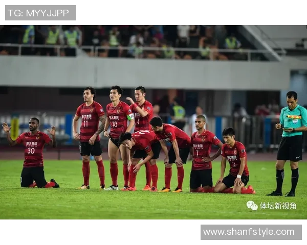 全球足球史上最辉煌的球星排名榜揭晓 看谁能登顶足球之巅 全球足球史上最辉煌的球星排名榜揭晓 看谁能登顶足球之巅