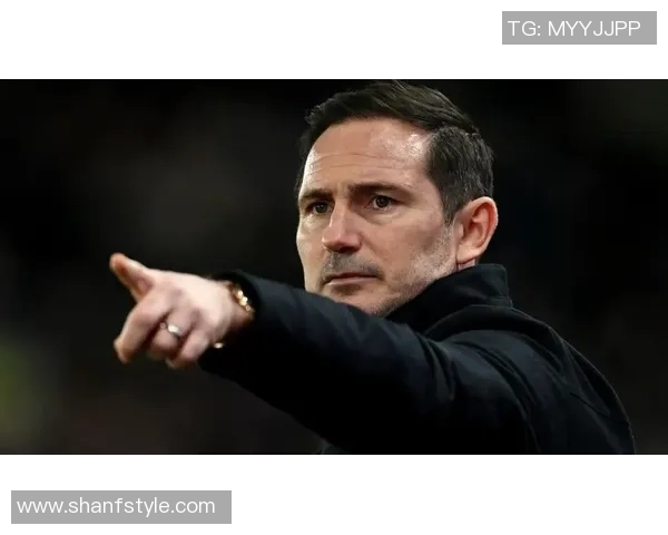 足球历史百大球星之一兰帕德:蓝军传奇与英格兰中场大师的辉煌历程 足球历史百大球星之一兰帕德:蓝军传奇与英格兰中场大师的辉煌历程