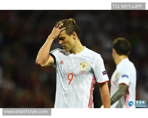 走进绿茵巨星人生轨迹深度推荐经典足球球星传记 走进绿茵巨星人生轨迹深度推荐经典足球球星传记